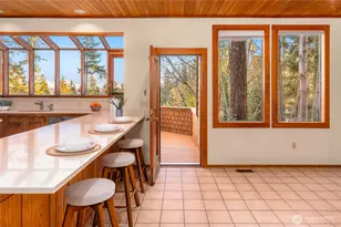 9261 SE 46th St, Mercer Island, WA 98040 - Photo 17