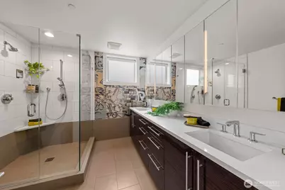 315 W Galer Street #102, Seattle, WA 98119 - Photo 27