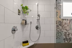 315 W Galer St, Seattle, WA 98119 - Photo 29