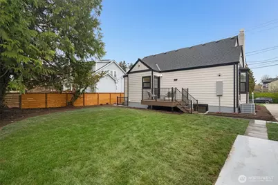 8711 28th Avenue NW, Seattle, WA 98117 - Photo 31