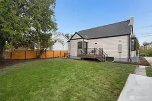 8711 28th Ave NW, Seattle, WA 98117 - Photo 31