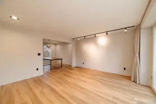 10012 SE 247th Pl, Kent, WA 98030 - Photo 9