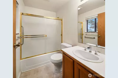 1604 11th Avenue S #201, Seattle, WA 98134 - Photo 17