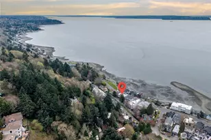 4226 Beach Dr SW, Seattle, WA 98116 - Photo 3