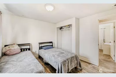 28015 22nd Avenue S, Federal Way, WA 98003 - Photo 15