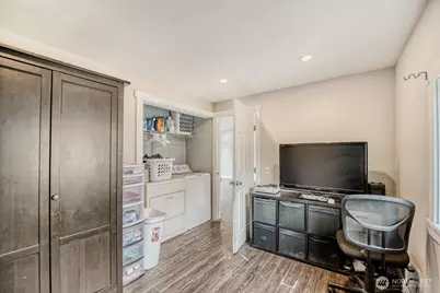 28015 22nd Avenue S, Federal Way, WA 98003 - Photo 17