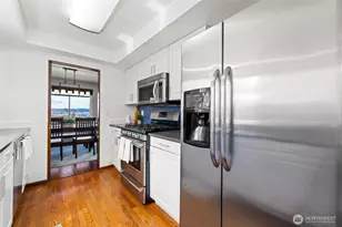 925 Valley Pl, Kent, WA 98031 - Photo 21