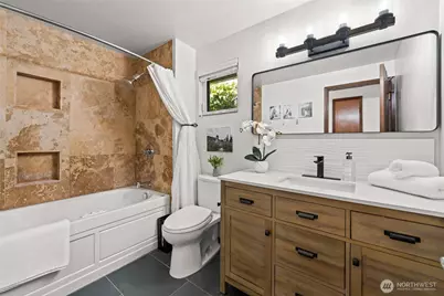 925 Valley Place, Kent, WA 98031 - Photo 11