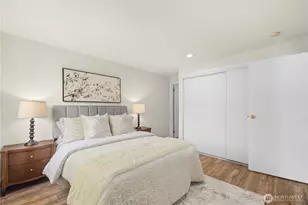 12740 NE 10th Pl, Bellevue, WA 98005 - Photo 13