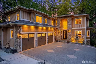 2727 101st Place NE, Bellevue, WA 98004 - Photo 1