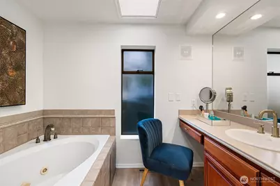 1627 California Avenue SW #4, Seattle, WA 98116 - Photo 29