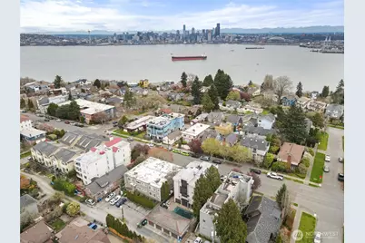 1627 California Avenue SW #4, Seattle, WA 98116 - Photo 39