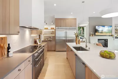 7012 Ravenna Avenue NE, Seattle, WA 98115 - Photo 7