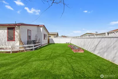 1713 S 69th Avenue, Yakima, WA 98908 - Photo 17