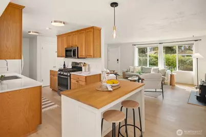 6717 193rd Street SW, Lynnwood, WA 98036 - Photo 9