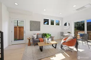 7322 11th Ave NE, Seattle, WA 98115 - Photo 3