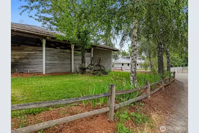 20722 SE 34th Street #2, Sammamish, WA 98075 - Photo 13