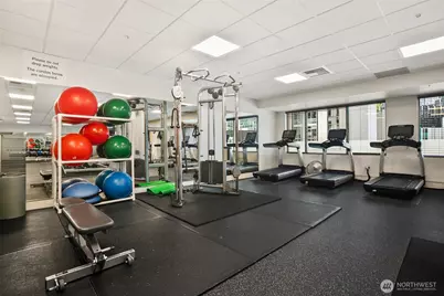 910 Lenora Street #903, Seattle, WA 98121 - Photo 31