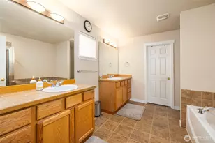 4605 Hidden Lake Loop, Mount Vernon, WA 98273 - Photo 17