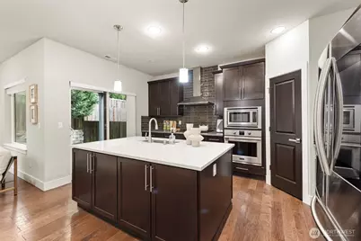 1421 184th Street SW, Lynnwood, WA 98037 - Photo 7
