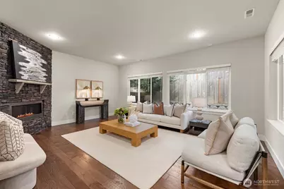 1421 184th Street SW, Lynnwood, WA 98037 - Photo 3