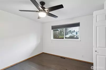 13035 N Meridian Ave, Seattle, WA 98133 - Photo 21