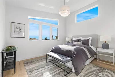 2562 30th Avenue W, Seattle, WA 98199 - Photo 17