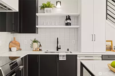 2562 30th Avenue W, Seattle, WA 98199 - Photo 5