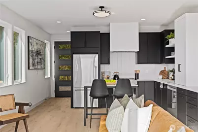 2562 30th Avenue W, Seattle, WA 98199 - Photo 7