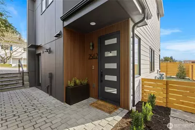 2562 30th Avenue W, Seattle, WA 98199 - Photo 1
