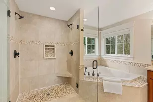 8718 NE 134th St, Kirkland, WA 98034 - Photo 23