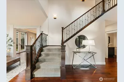 8718 NE 134th Street, Kirkland, WA 98034 - Photo 3