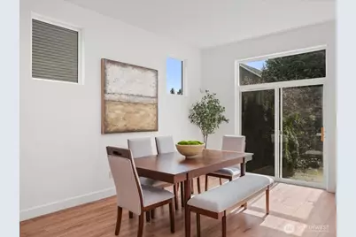 2465 132nd Avenue SE, Bellevue, WA 98005 - Photo 7