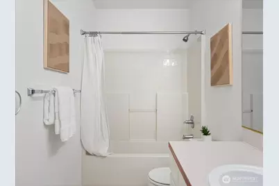 2465 132nd Avenue SE, Bellevue, WA 98005 - Photo 25