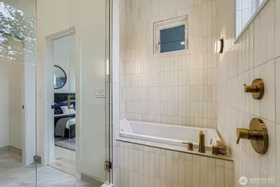 8810 41st Avenue SW, Seattle, WA 98136 - Photo 21