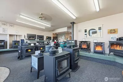 222 W B Street, Rainier, OR 97048 - Photo 9