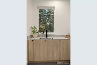 8403 NE 137th Street, Kirkland, WA 98034 - Photo 13