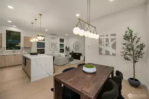 8403 NE 137th St, Kirkland, WA 98034 - Photo 11