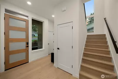 8403 NE 137th Street, Kirkland, WA 98034 - Photo 5