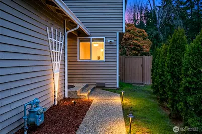 13324 NE 138th Pl, Kirkland, WA 98034 - Photo 3