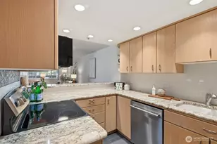 9320 NE Juanita Dr, Kirkland, WA 98034 - Photo 7