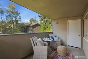 9320 NE Juanita Dr, Kirkland, WA 98034 - Photo 17