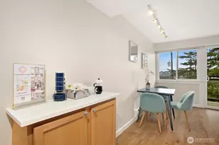 1601 Taylor Ave N, Seattle, WA 98109 - Photo 11