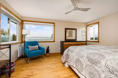 2745 Evening Glory Court, Clinton, WA 98236 - Photo 13