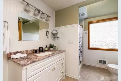 2745 Evening Glory Court, Clinton, WA 98236 - Photo 15