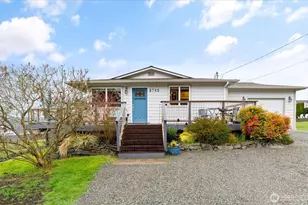 2745 Evening Glory Ct, Clinton, WA 98236 - Photo 3