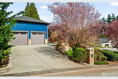 1140 Matterhorn Loop, Camano Island, WA 98282 - Photo 3