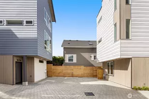 1627 B 21st Ave, Seattle, WA 98122 - Photo 23