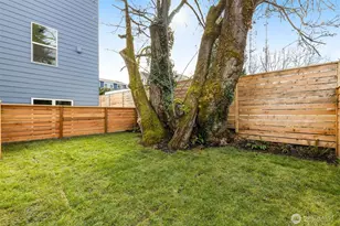 1627 B 21st Ave, Seattle, WA 98122 - Photo 25