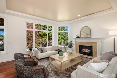 9750 SE 5th Street, Bellevue, WA 98004 - Photo 5